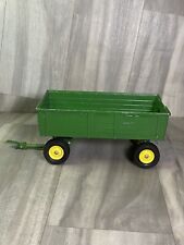 De colección The Ertl. Carro de remolque Co Toy Metal Farm Wagon DP verde 8"L X 4,5W segunda mano  Embacar hacia Argentina