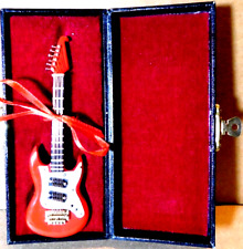 Réplica de guitarra eléctrica en miniatura de música ~ Modelo viene con caja segunda mano  Embacar hacia Argentina
