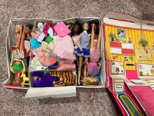 Usado, Lote enorme de brinquedos da Barbie, roupas e acessórios vintage da década de 1980 comprar usado  Enviando para Brazil