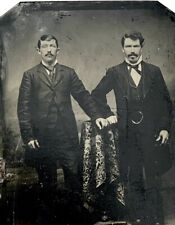 Dois bonitos cavalheiros posando - Brothers W. Bigodes - Foto antiga tipo tinta , usado comprar usado  Enviando para Brazil