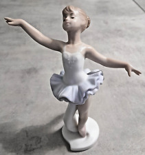 ballerina statuette usato  Valenzano