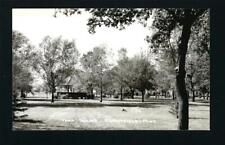 Clarkfield Minnesota MN c1939 RPPC City Park, gazebo redondo de madeira, carro e casas comprar usado  Enviando para Brazil