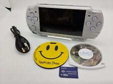 Sistema Sony PSP 2000 PRATA com Carregador [Região Livre] Testado Bom Playstation, usado comprar usado  Enviando para Brazil