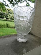 Vase verre moulé d'occasion  Ussac