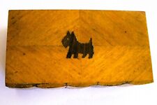 Caja de cedro laminado de madera de colección imagen de bajo relieve de perro escocés excelente estado segunda mano  Embacar hacia Argentina