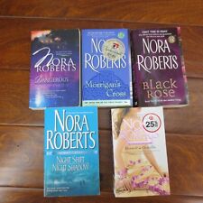 Usado, Lote de 5 livros de romance de Nora Roberts rosa negra perigosa comprar usado  Enviando para Brazil