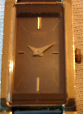Relógio feminino Seiko tanque luxo preto e dourado excelente estado quase perfeito comprar usado  Enviando para Brazil
