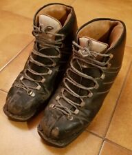 Vecchi scarponi n°39 da sci anni 60 - vintage Slalom Pirelli usato  Casale Corte Cerro