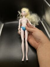 "Muñeca princesa clásica Frozen Elsa 12" desnuda" de la tienda Disney segunda mano  Embacar hacia Argentina