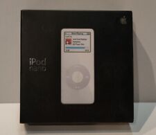 Używany, Apple iPod Nano 4GB biały model A1137 pakiet akcesoriów i pudełka - działa! na sprzedaż  Wysyłka do Poland