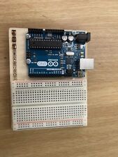 Microcontrolador de componentes informáticos Arduino UNO REV3 con cables segunda mano  Embacar hacia Argentina