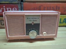 Rádio portátil vintage rosa Motorola alto-falantes duplos, funciona comprar usado  Enviando para Brazil