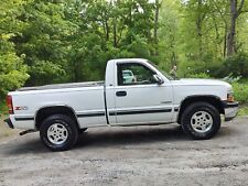 2002 chevrolet silverado for sale  Woodstock