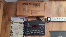 Caja de ritmos Zoom RhythmTrak 234 como nuevo - caja, manual y PSU segunda mano  Embacar hacia Mexico