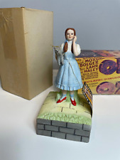 Wizard of Oz Dorothy + Toto Music Box 1981 Mann com etiqueta na caixa funciona! comprar usado  Enviando para Brazil