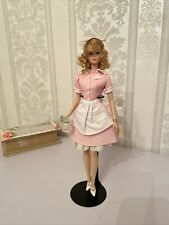 Silkstone barbie waitress d'occasion  Égliseneuve-d'Entraigues