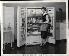 Press Photo 1955 tamaño generoso, congelador refrigerador de doble puerta - orb38801 segunda mano  Embacar hacia Argentina