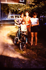 1956 Bicicleta Pose Grupo Infantil Borda Vermelha Vintage 35mm Slide Anos 1950 JNA1, usado comprar usado  Enviando para Brazil