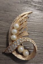 Used, Vintage Bellini Goldtone leaf swirl pearls rhinestone Brooch  for sale  Shipping to South Africa