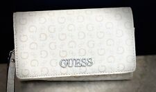 Bolso de pulsera Guess Caspio con logotipo brillante marfil beige con soporte para tarjetas de septiembre segunda mano  Embacar hacia Argentina