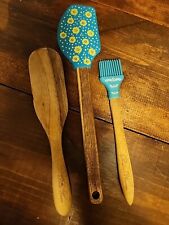 The Pioneer Woman 3 utensilios de cocina espátula raspador, spurtle y cepillo de pastelería  segunda mano  Embacar hacia Argentina