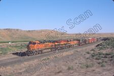 Slide original - BNSF ES44C4 6870 & Train At Mesa, WA. 7/18 comprar usado  Enviando para Brazil