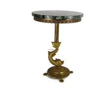 Mesa lateral vinho café ocasional tampo de mármore bronze ornamentado Hollywood Regency Fis comprar usado  Enviando para Brazil