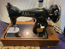 Hermosa máquina de coser y estuche vintage Aldens DeLuxe. Japón. ¡Funciona muy bien! C-351, usado segunda mano  Embacar hacia Argentina