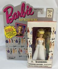 Chaveiro Barbie vintage 1997 dia do casamento diversão básica 712-0 vestido branco loiro NRFB comprar usado  Enviando para Brazil
