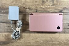 Sistema portátil Nintendo DSi XL rosa metálico rosa rosa con cargador *PROBADO* segunda mano  Embacar hacia Mexico