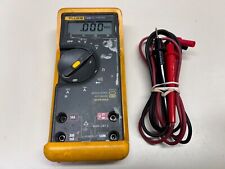 Fluke iii multimeter d'occasion  Expédié en Belgium