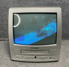 TV colorida Sylvania SRC22134, rastreamento digital VHS, rádio FM integrado sem controle remoto comprar usado  Enviando para Brazil