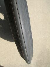 UM pneu de trator dianteiro vintage 17 polegadas nervura única aro implemento agrícola comprar usado  Enviando para Brazil