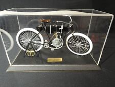 Harley Davidson 1903-04 motocicleta Xonex escala 1/6 número de serie uno con estuche segunda mano  Embacar hacia Argentina