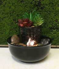 Fonte de água de mesa Tranquility para jardim com suculentas em tigelas pretas. Zen comprar usado  Enviando para Brazil