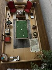 Muebles de casa de muñecas 1:12 sala de juegos o guarida segunda mano  Embacar hacia Argentina