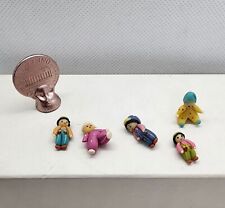 Conjunto de 5 pequenas bonecas miniaturas de argila polímero Fimo artesanal 1:12 feitas à mão comprar usado  Enviando para Brazil