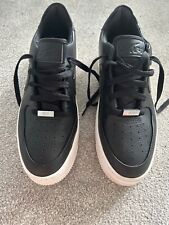 Air force 1 segunda new arrivals mano