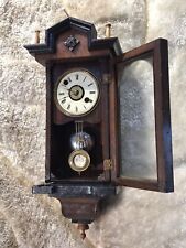 Reloj de pared y alarma vintage antiguo tamaño pequeño raro Alemania, inusual segunda mano  Embacar hacia Argentina