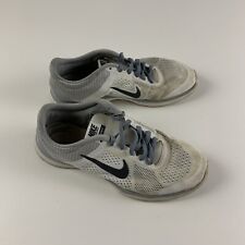 Tênis de corrida Nike In Season TR 5 feminino 807333 100 branco cinza claro 8.5 comprar usado  Enviando para Brazil