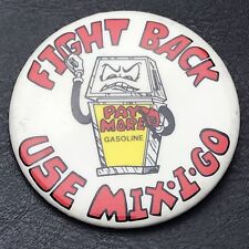 MIX-I-GO Vintage Aditivo de Combustible Energía Crisis Era Pin Botón Pinback segunda mano  Embacar hacia Argentina