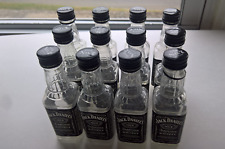 Lote de 12 botellas de licor de plástico en miniatura antiguas Jack Daniels n.o 7 antiguas de whisky 50 ml vacías, usado segunda mano  Embacar hacia Argentina