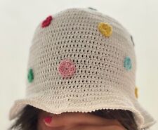 Cappello uncinetto multicolore usato  Riccione