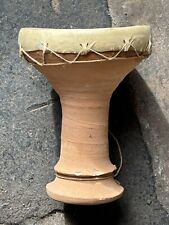 Par de tambores de arcilla africanos Djembe de colección 6"" diapositivas 7"" H, usado segunda mano  Embacar hacia Argentina