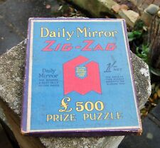 lindo quebra-cabeça antigo Daily Mirror jornal caixa "ZIG-ZAG" comprar usado  Enviando para Brazil