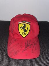 Cappellino ferrari autografato usato  Maranello