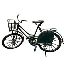 Mini bicicleta de metal hecha a mano vintage con cesta modelo de 15""., usado segunda mano  Embacar hacia Argentina