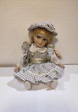 Small porcelain doll d'occasion  Expédié en Belgium