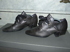 Mis chaussures cuir d'occasion  Saint-Rémy-de-Provence