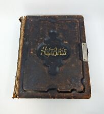 Antiga Bíblia Sagrada de Púlpito de Pastor Encadernado em Couro 1890 com Fecho de Metal comprar usado  Enviando para Brazil